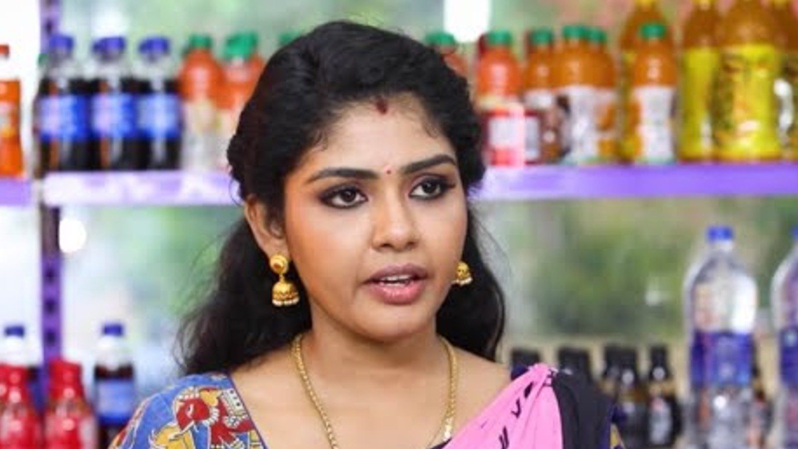 அப்பான்னு கூட பார்க்காம லெஃப்ட் ரைட் வாங்குன மீனா.. பாண்டியன் ஸ்டோர்ஸில் அடுத்தடுத்த திருப்பங்கள்!