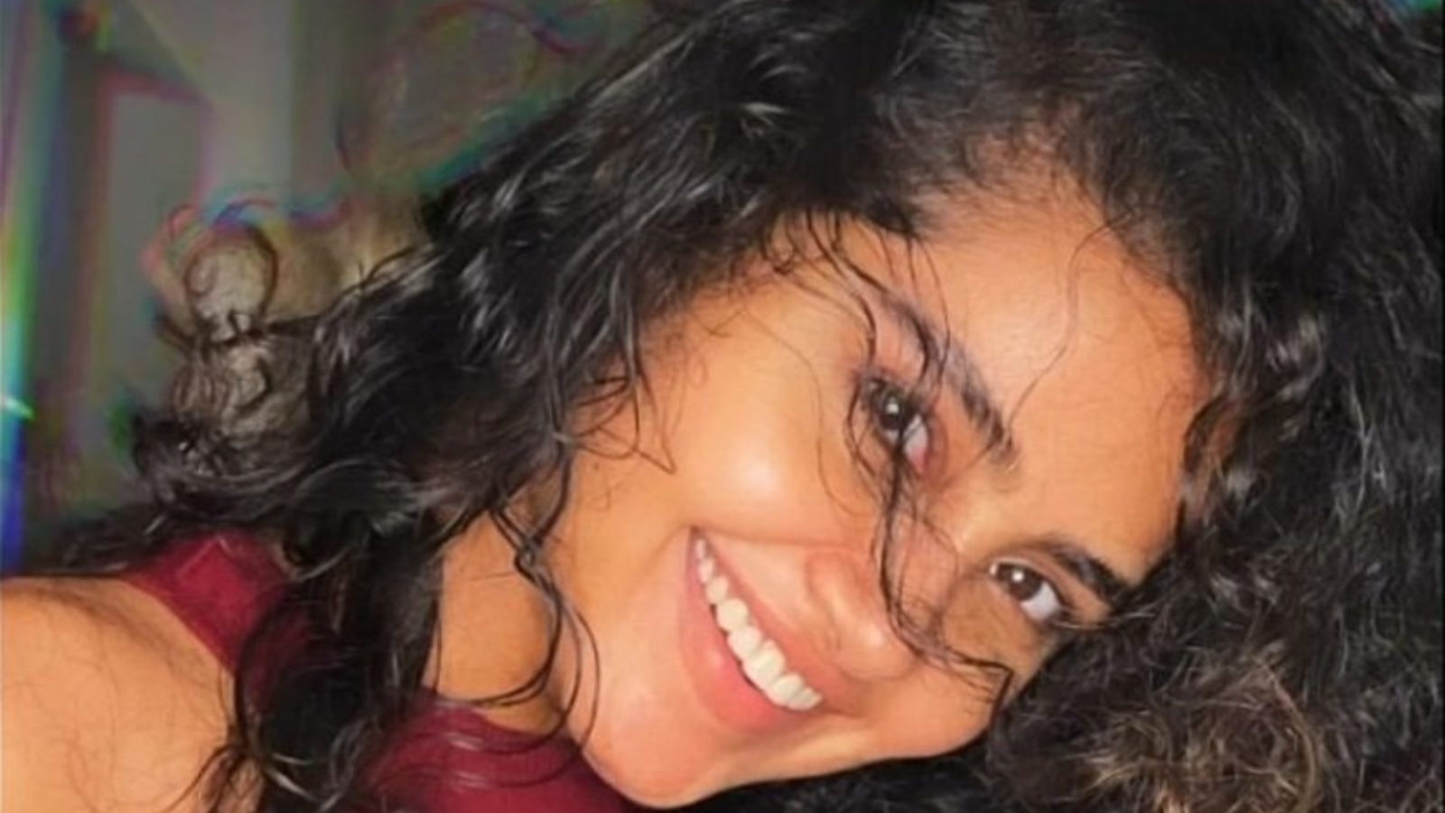 ஹே சுழலி.. அழகி.. அனுபமாவின் லேட்டஸ்ட் படங்கள்..