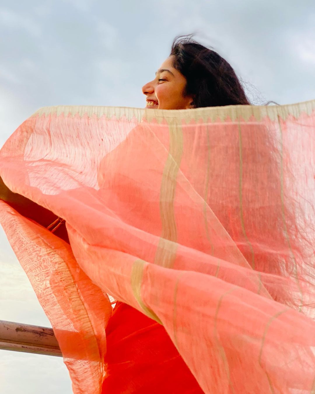  நடிகை சாய் பல்லவி ( Image :Instagram @saipallavi.senthamarai)