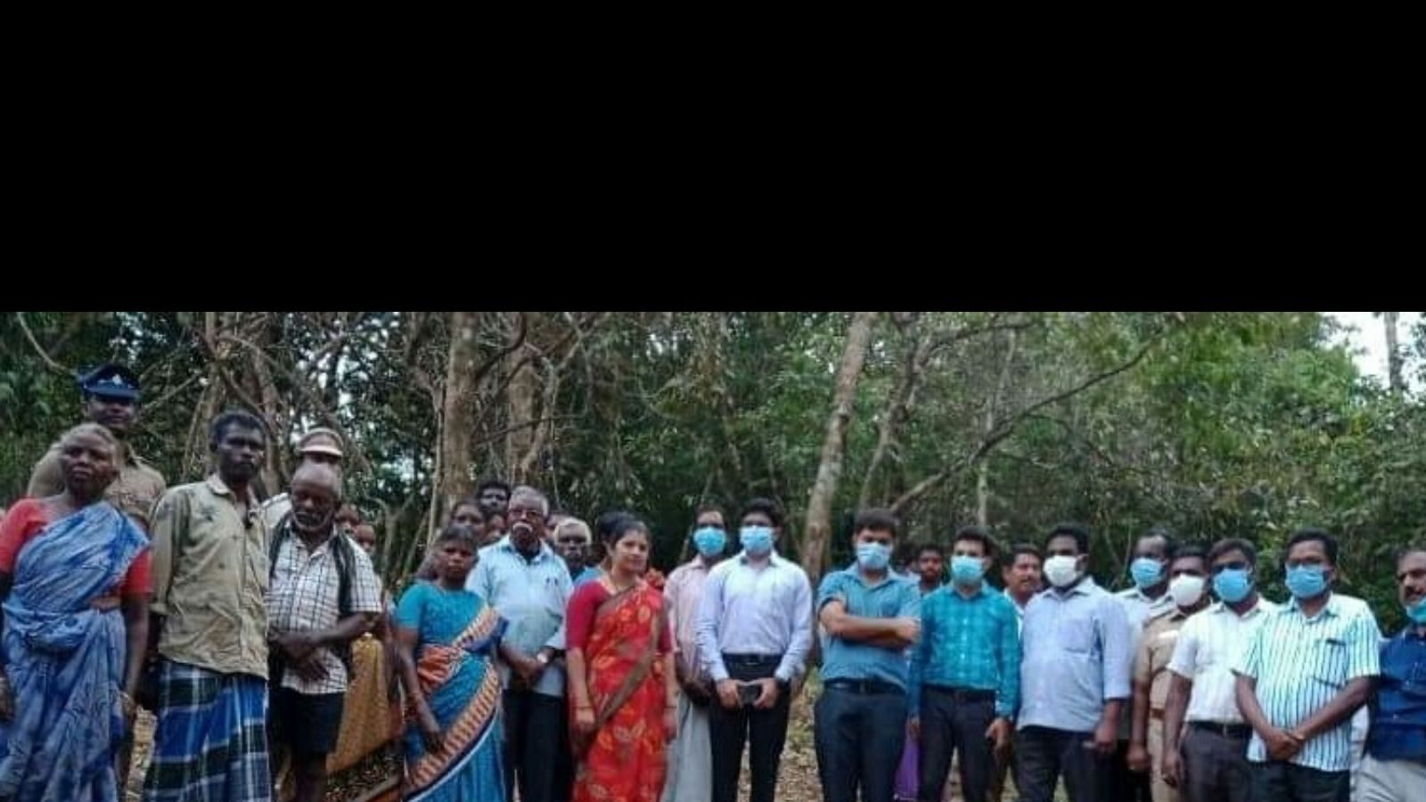 வால்பாறை: தெப்பக்குளமேட்டில் நில அளவீடு - காடர் பழங்குடியினருக்கு நிலம்  வழங்கப்பட்டது