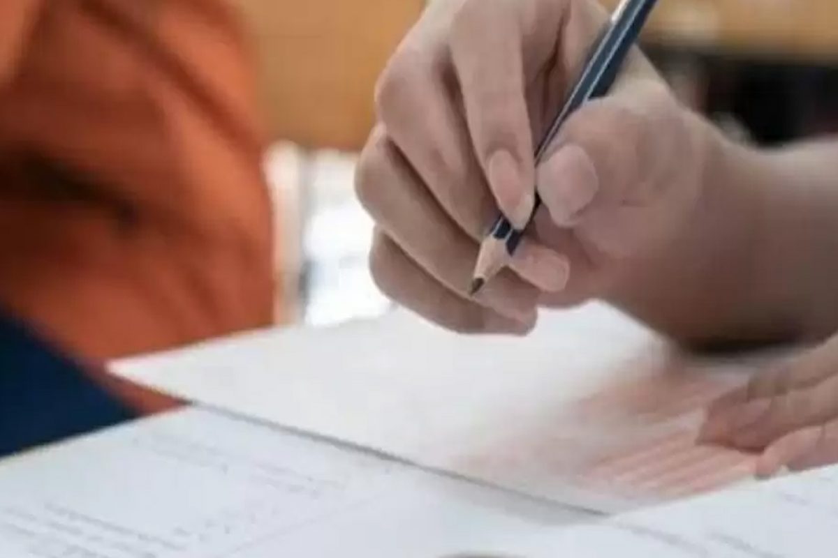தனித் தோ்வா்களுக்கான 8-ம் வகுப்பு பொதுத் தோ்வு தேதிகள் அறிவிப்பு