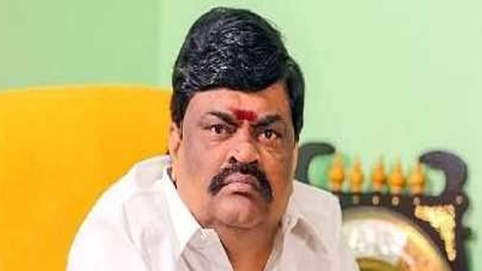 ராஜேந்திர பாலாஜி டெல்லியில் பதுங்கி இருக்கிறாரா? விரைந்தது தனிப்படை