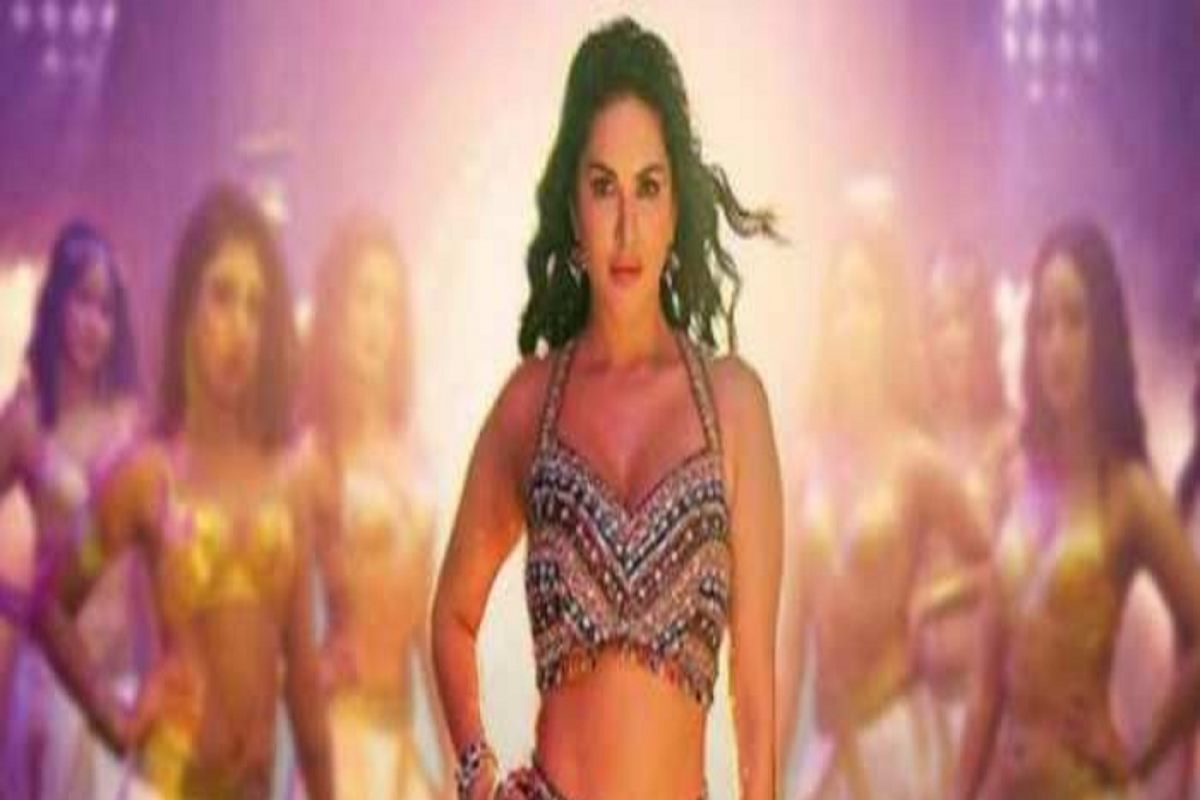 Sunny leone