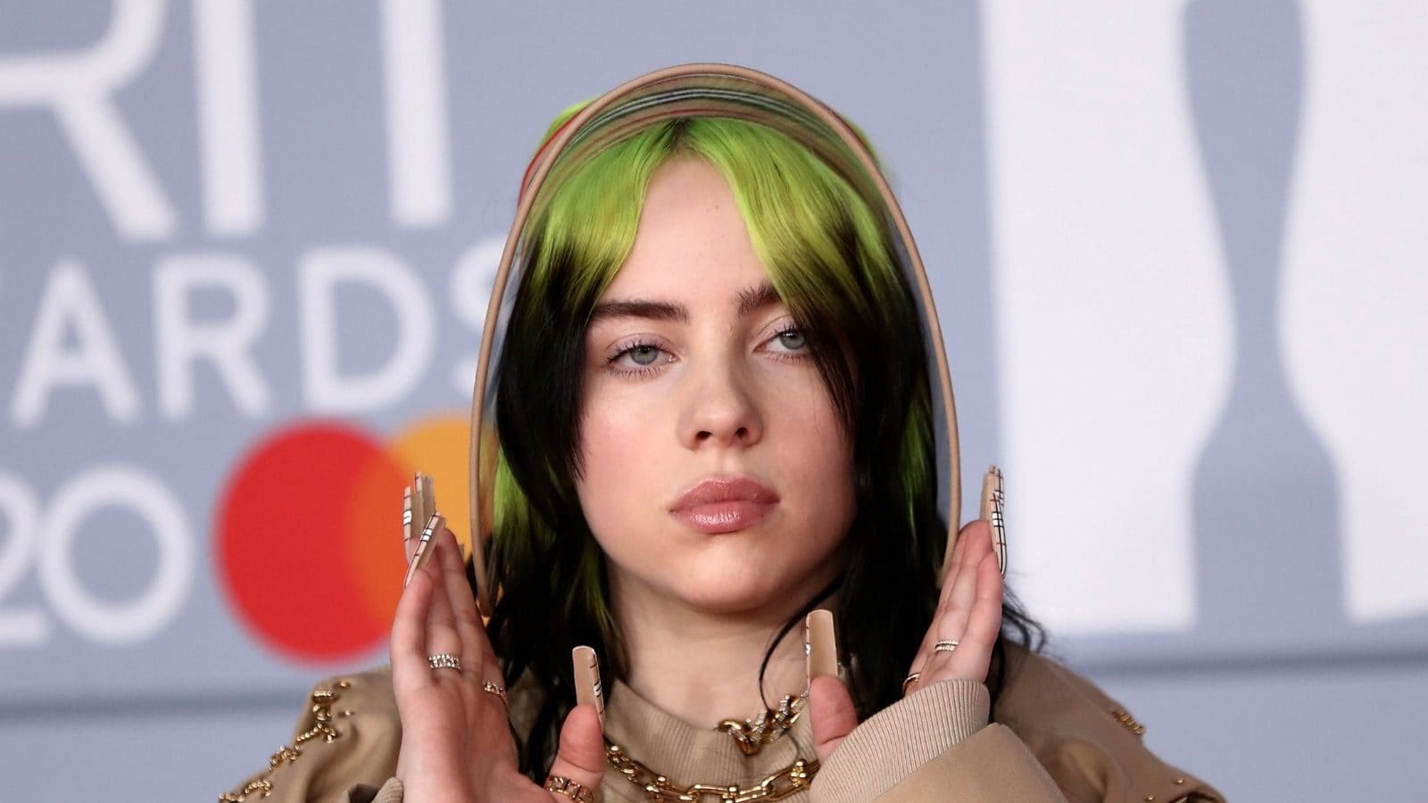 Billie Eilish ''11 வயதில் ஆபாச படம் பார்க்க ஆரம்பித்தேன். அது என்னை...'' அனுபவம் பகிர்ந்த