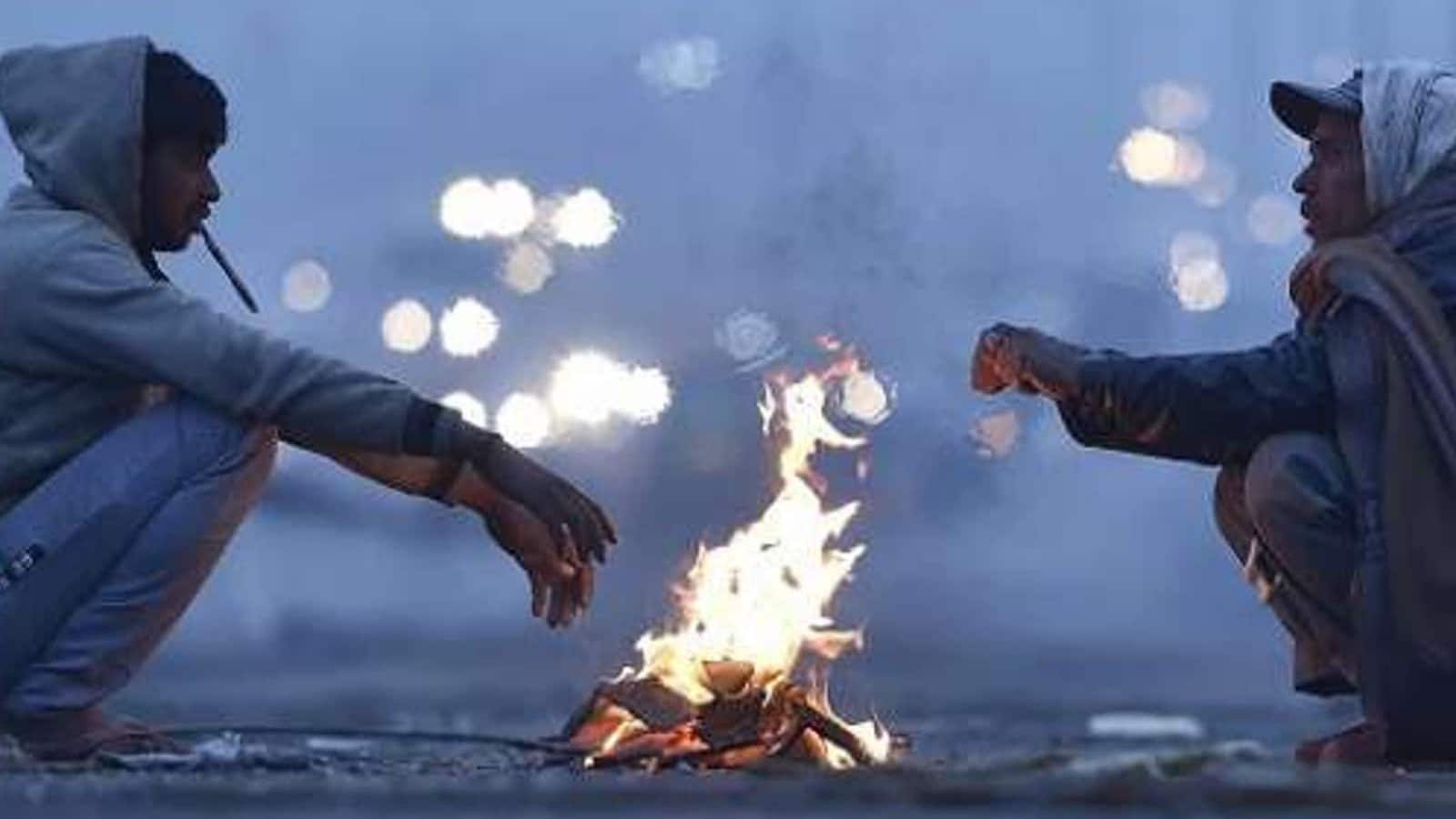 வடமாநிலங்களில் கடும் பனிப்பொழிவு... மக்களின் இயல்பு வாழ்க்கை பாதிப்பு