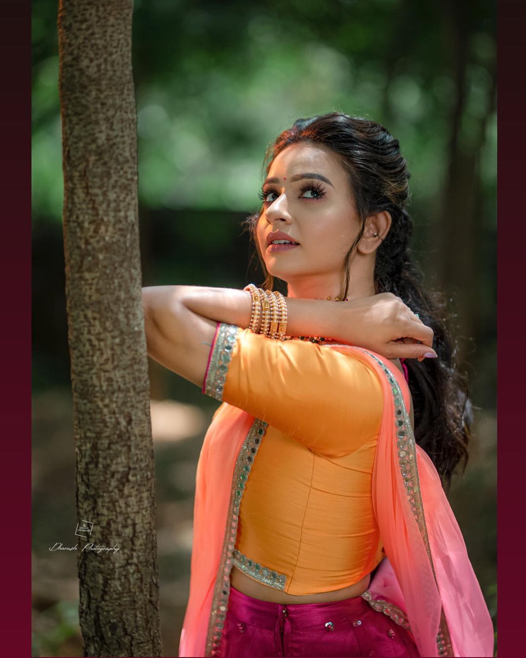  திவ்யா கணேஷிற்கு யானை வளர்க்க வேண்டும் என்று மிகப்பெரிய ஆசை உள்ளதாம்.இது குறித்து நேர்காணல் ஒன்றில் குறிப்பிட்டிருந்தார்.