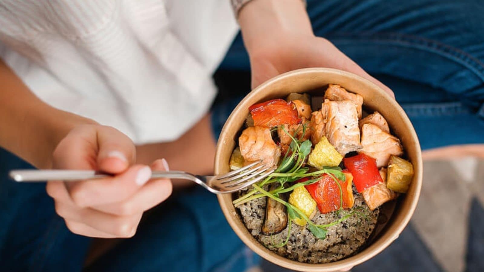 உடலுக்கு ஆரோக்கியம் தரும் உணவுகளை அளவுக்கு அதிகமாக சாப்பிட்டால் என்ன ஆகும் தெரியுமா..?