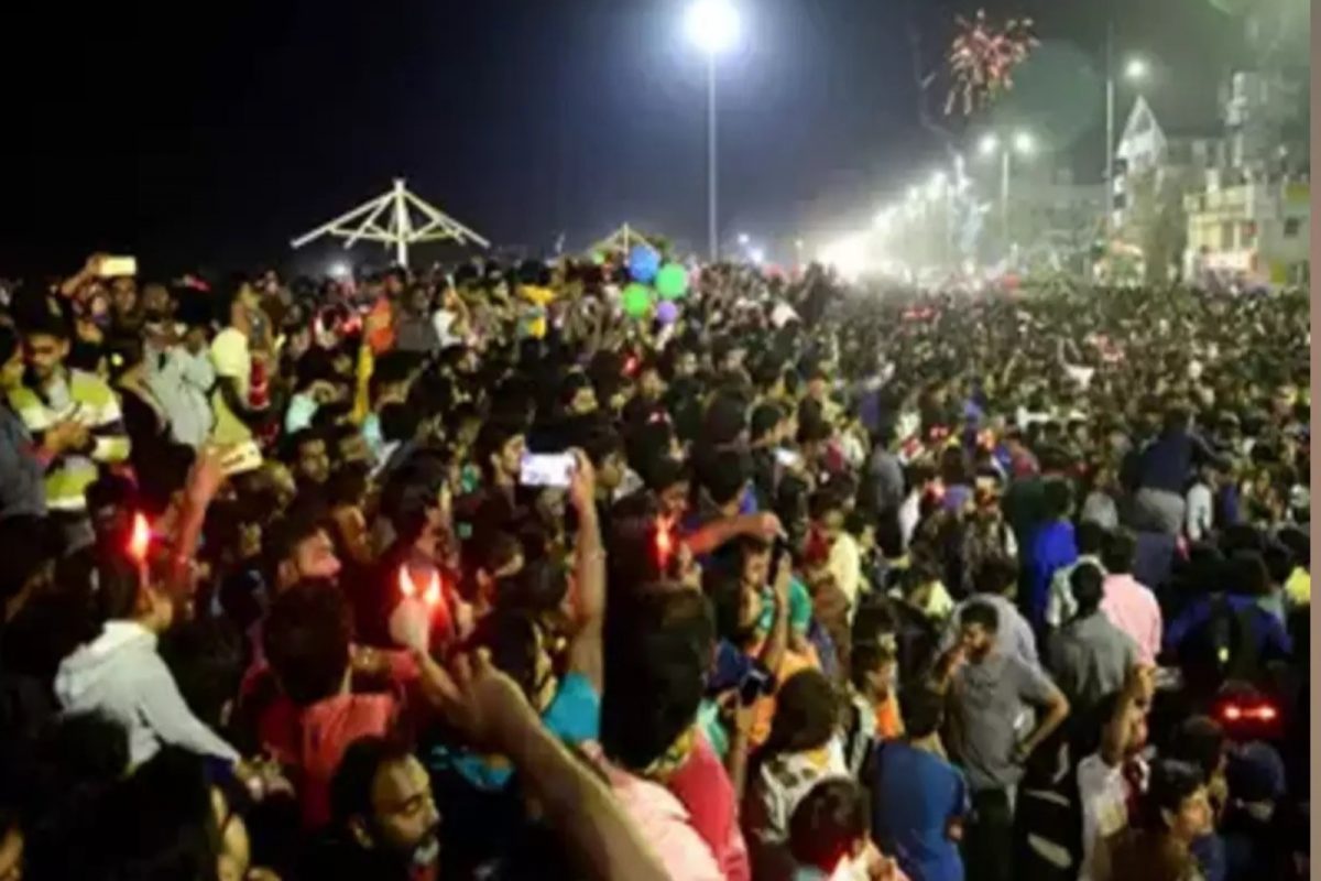 புத்தாண்டு கொண்டாட்டம் : சென்னை காவல் துறையின் கட்டுப்பாடுகள்