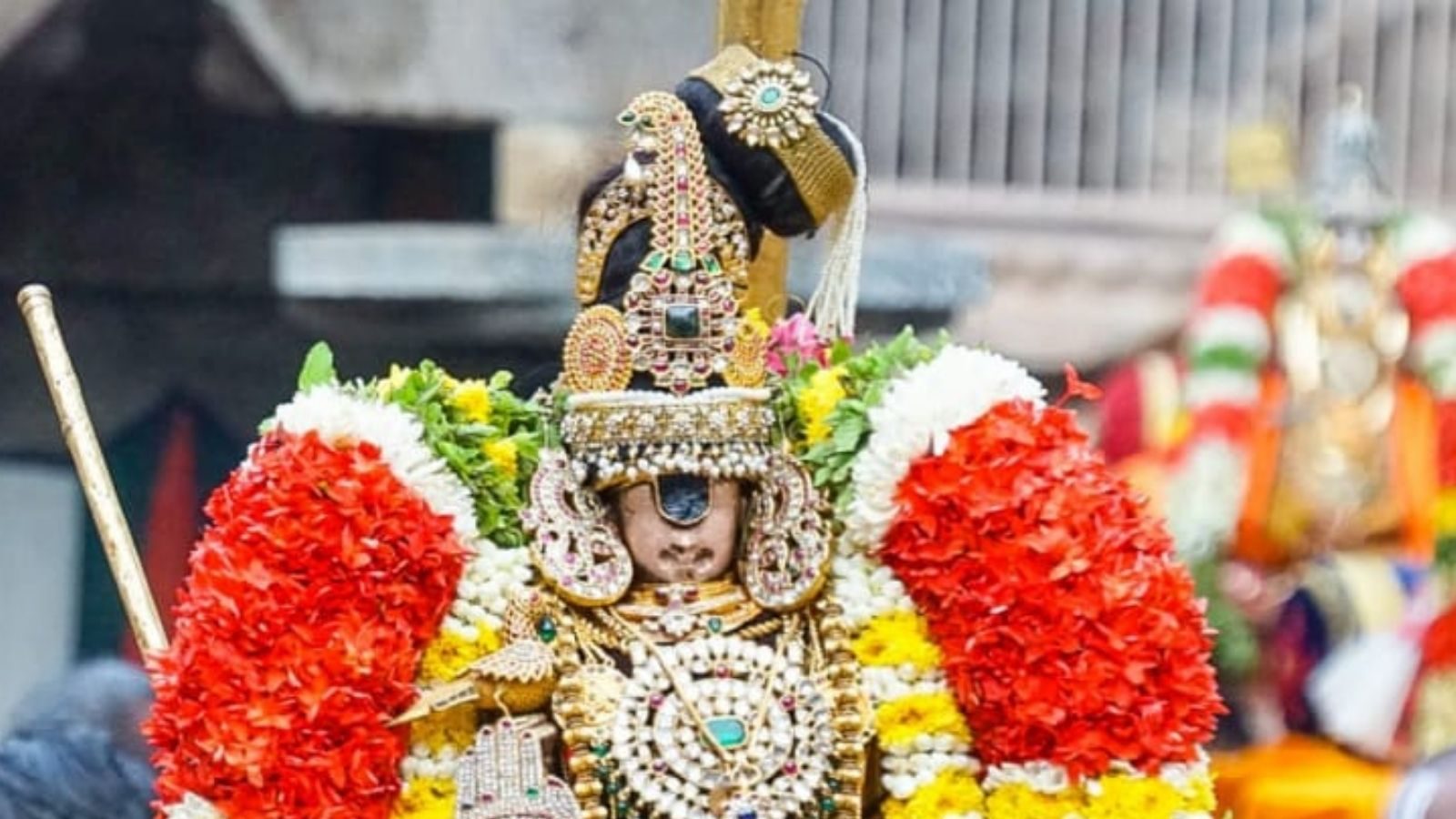 வைகுண்ட ஏகாதசி 2-ம் நாள்: ஸ்ரீரங்கம் பெருமாளின் அழகிய புகைப்படங்கள்...