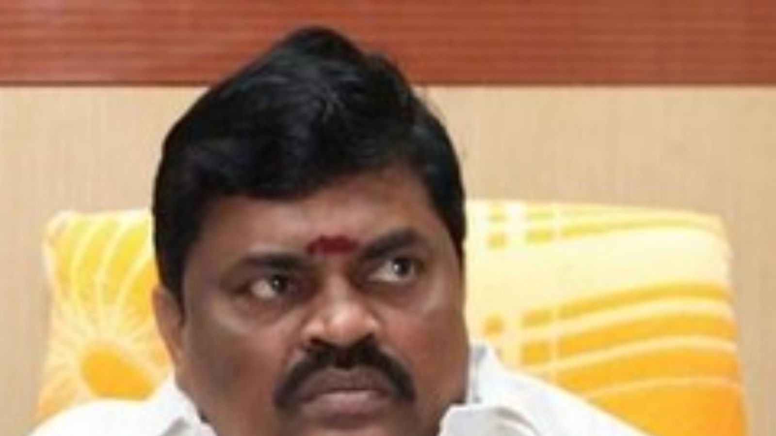 ராஜேந்திர பாலாஜி வழக்கில் அடுத்த திருப்பம்... 6 வங்கி கணக்குகளை முடக்கியது காவல்துறை