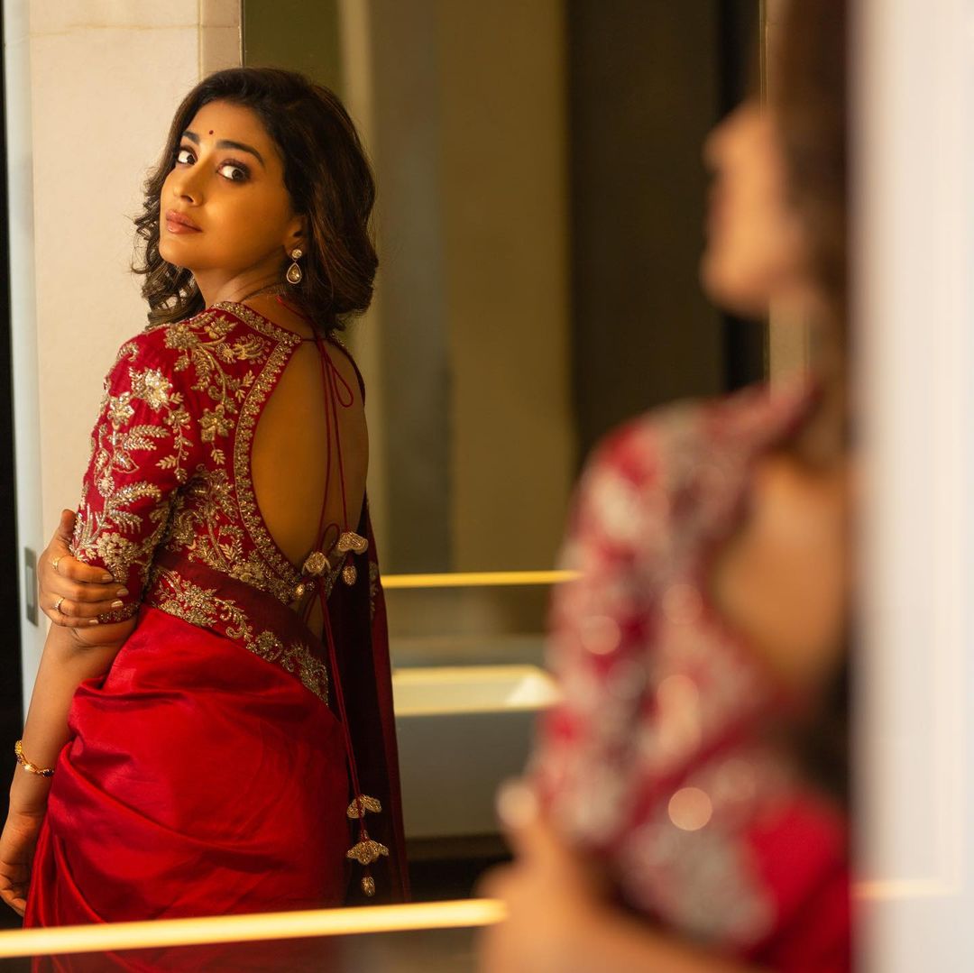 நடிகை ஸ்ரேயா ( Image : Instagram @shriya_saran1109 )