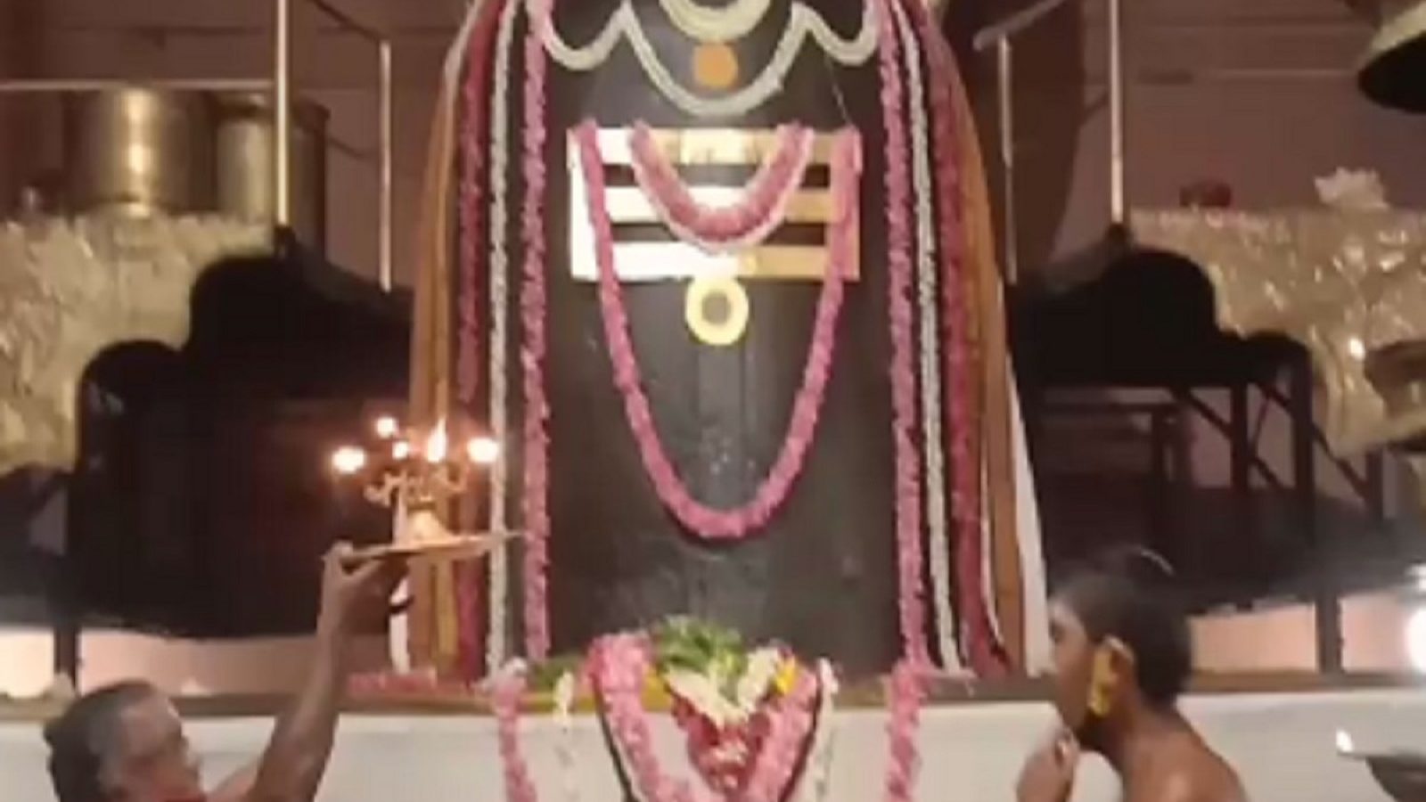 திங்கள் கிழமைகளில் இந்த சிவ மந்திரத்தை சொல்லி வர பாவங்கள் நீங்கும்...