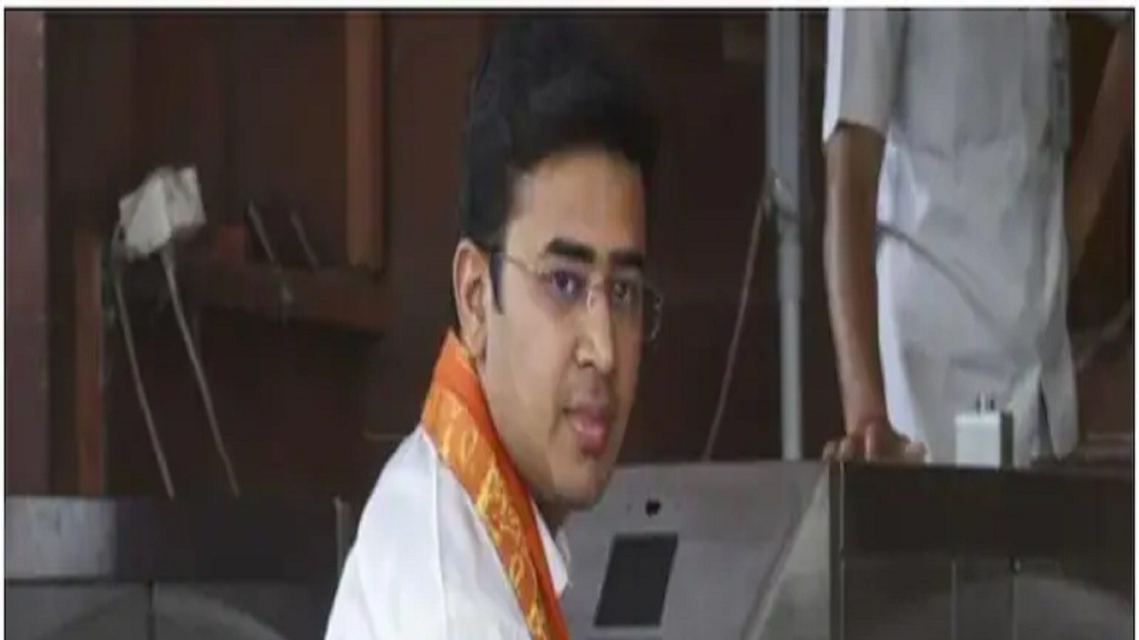 மதம் மாறிய இந்துக்கள் அனைவரையும் தாய் மதத்துக்கு மாற்றுங்கள்- பாஜக தலைவர் தேஜஸ்வி சூரியா