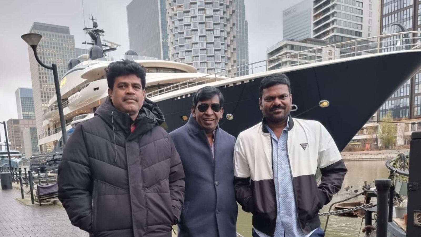 நாய் சேகர் ரிட்டர்ன்ஸ் கம்போஸிங்கிற்காக லண்டன் சென்ற வடிவேலு!