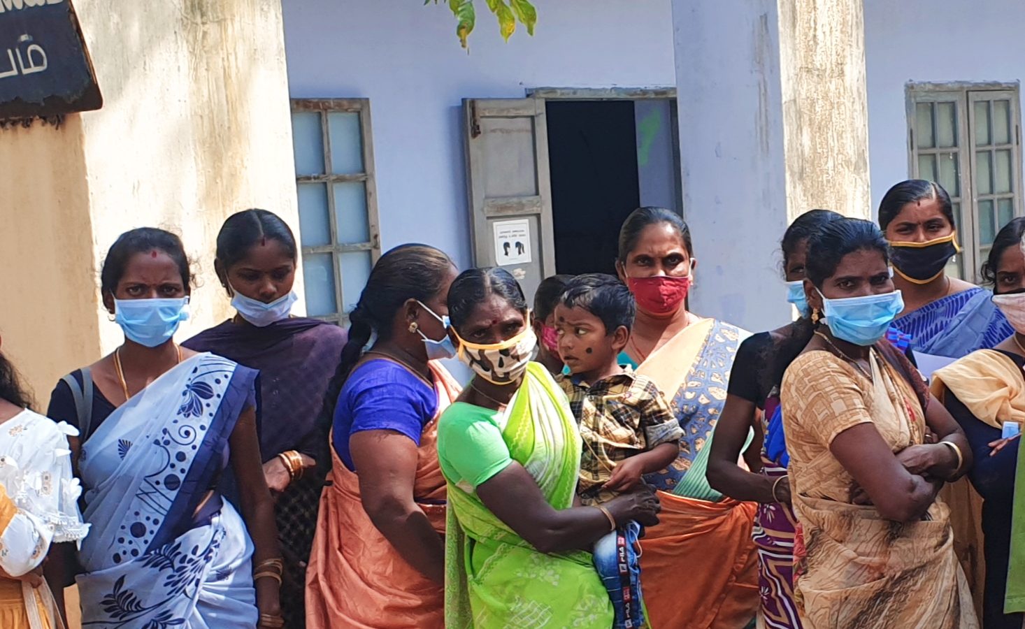 தேனி : ஆறு நகராட்சியிலும் 50 சதவீத வார்டுகள் பெண்களுக்கு ஒதுக்கீடு - வேட்பாளர்களை தேர்ந்தெடுப்பதில் தொடரும் சிக?