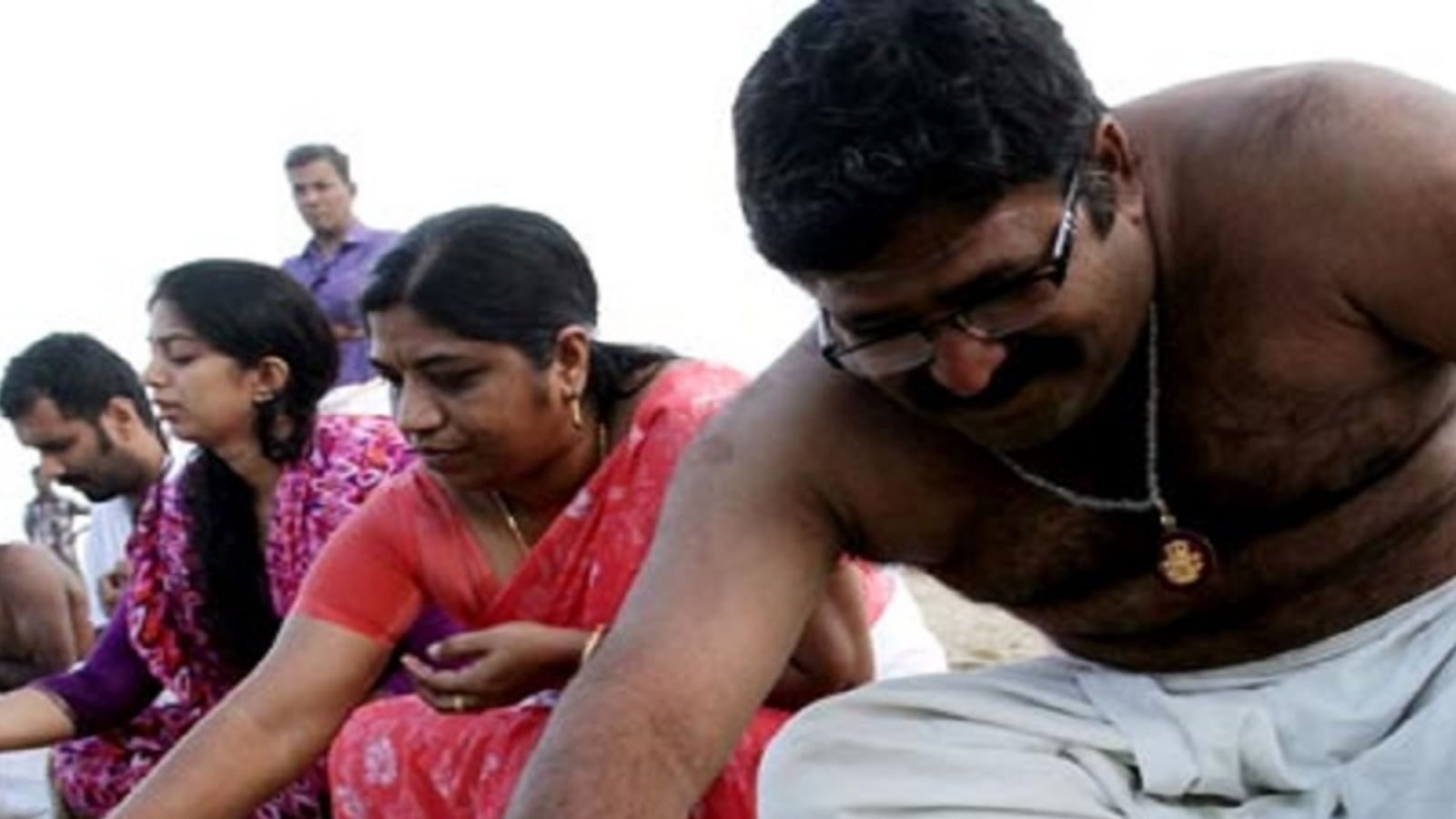 Thai Amavasai 2022 | தை அமாவாசைக்கு தர்ப்பணம் கொடுக்க, படையல் வைக்க, பிண்டம் வைத்து வழிபட எது நல்ல நேரம்? என்பது குறித்த தகவல்கள்…