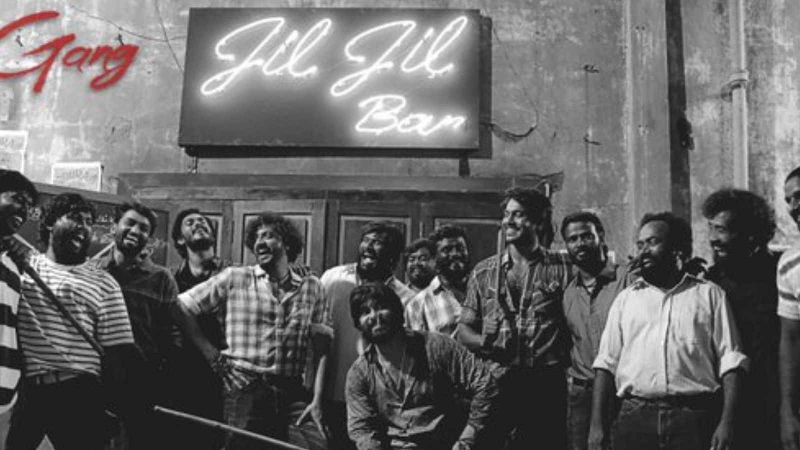 கார்த்திக் சுப்பராஜ் வெளியிட்ட மகான் அப்டேட்டால் ரசிகர்கள் மகிழ்ச்சி!