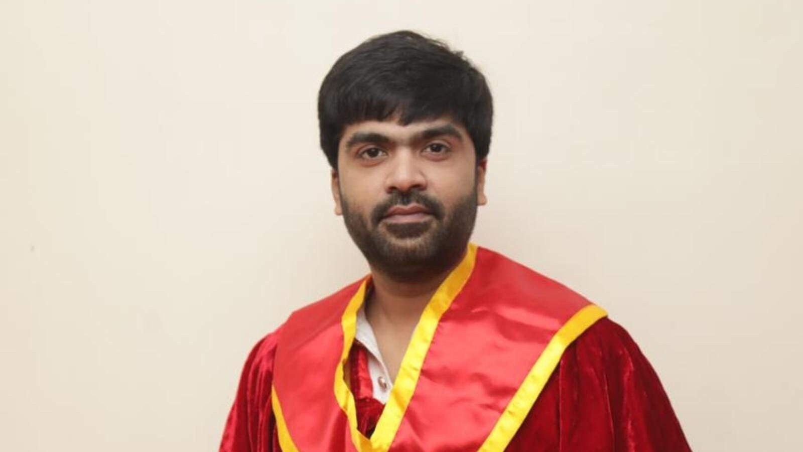 STR இனிமேல் டாக்டர். சிலம்பரசன் டி.ஆர்... பட்டம் வழங்கி கவுரவித்தது வேல்ஸ் பல்கலைக் கழகம்