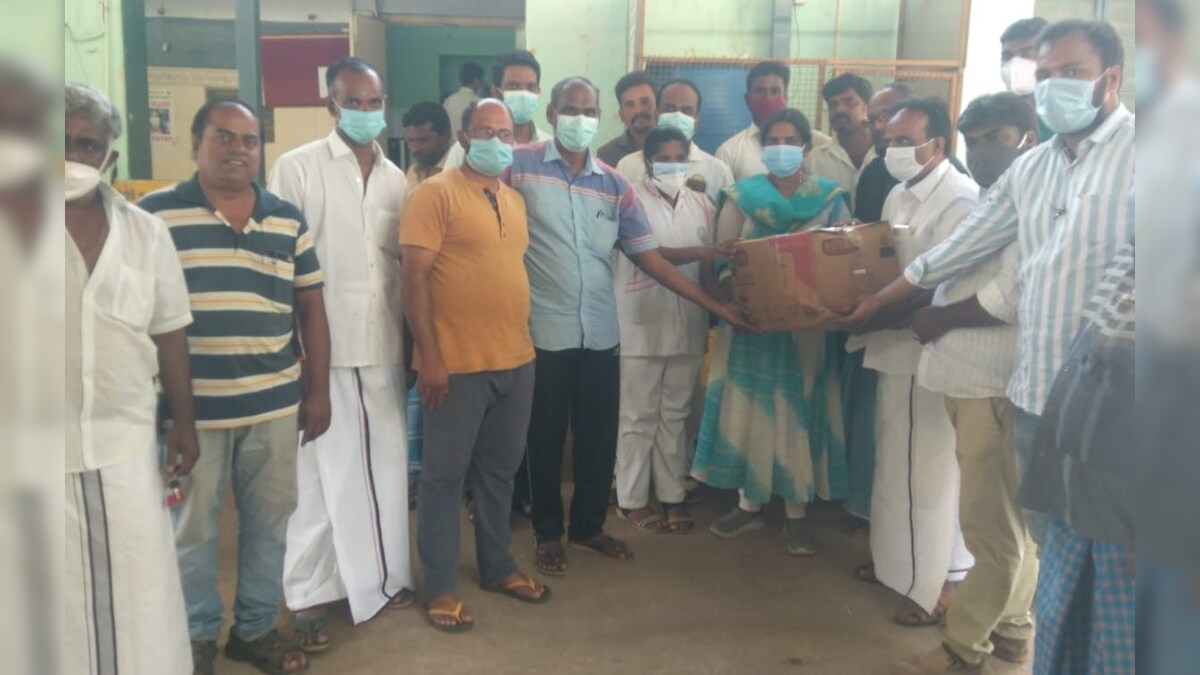 உத்தமபாளையம் அரசு மருத்துவமனைக்கு வெண்ணீர் சுத்திகரிப்பு இயந்திரம் வழங்கிய தன்னார்வலர்கள் 