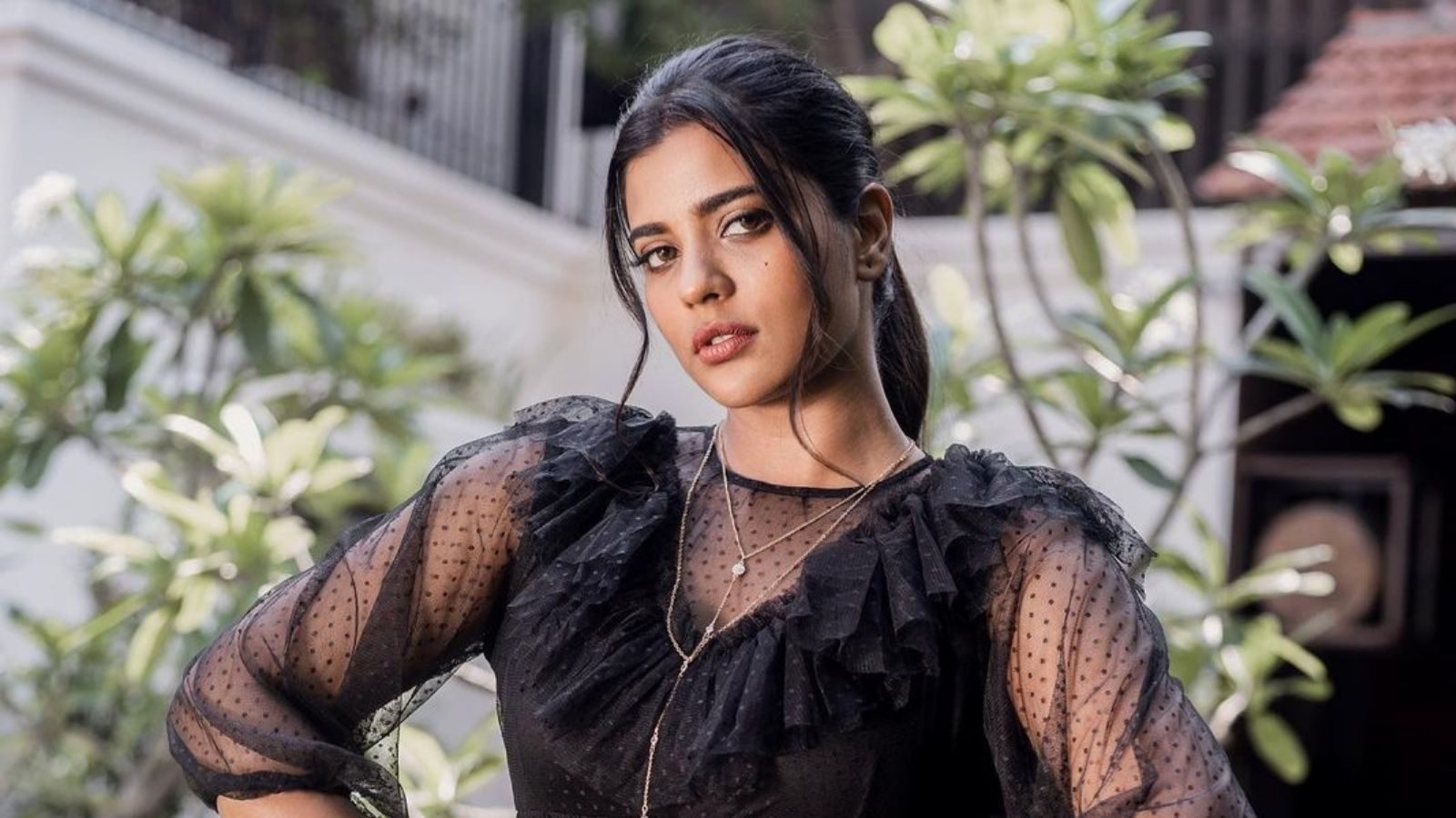 HBD Aishwarya Rajesh | காந்த கண்ணழகி நடிகை ஐஸ்வர்யா ராஜேஷின் படங்கள்