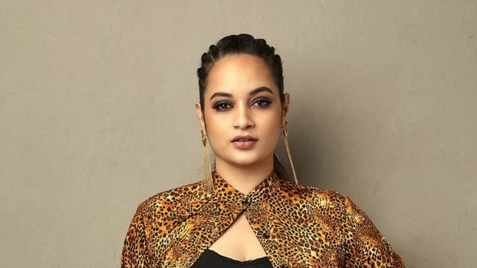 உடல் எடை குறைத்து ஃபிட்டான சுஜா வருணி..