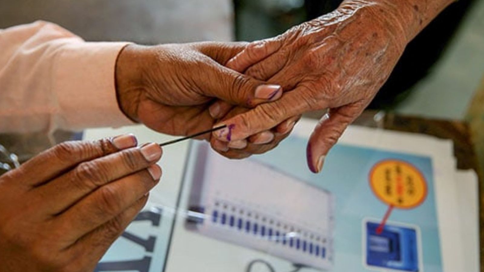 காலியாக உள்ள 62 நகர்ப்புற உள்ளாட்சி பதவிகளுக்கு இன்று மறைமுக தேர்தல்!