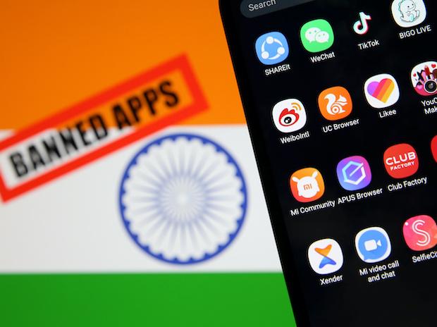  2020 ஜூன் மாதம் கல்வான் பள்ளத்தாக்கில் இந்திய ராணுவத்தினர் மீது சீன ராணுவம் அத்துமீறி தாக்குதல் நடத்தியது. இதில் 20 இந்திய வீரர்கள் வீர மரணம் அடைந்தனர். சீன தரப்பில் உயிரிழந்தவர்கள் குறித்த விபரம் வெளியிடப்படவில்லை. இந்த சம்பவத்தை தொடர்ந்து, சீன செயலிகள் மீது மத்திய அரசு நடவடிக்கை எடுத்து வருகிறது.
