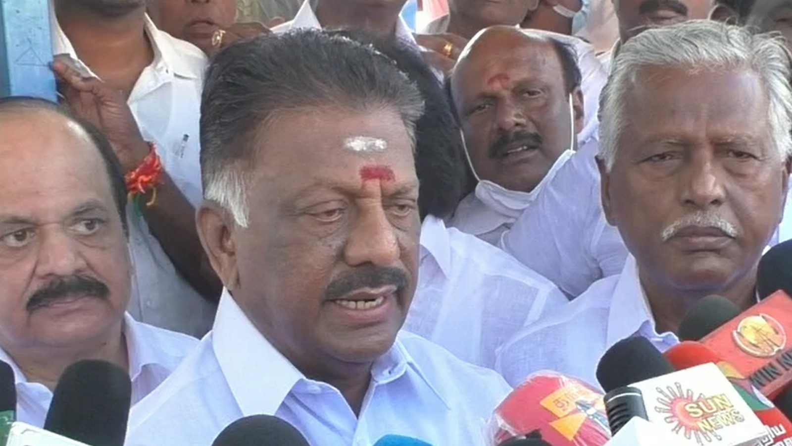 கேரள அரசு இடையூறு... தமிழக உரிமையை மு.க.ஸ்டாலின் நிலைநாட்ட வேண்டும் - ஓ.பன்னீர்செல்வம்