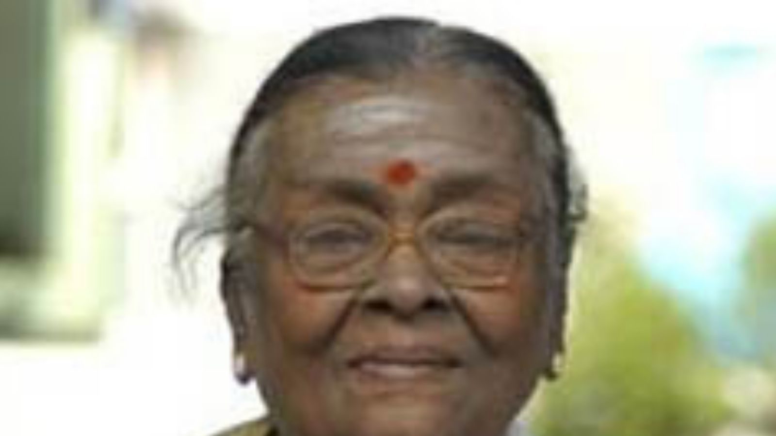 சினிமாவுக்காக 11 வயதில் வீட்டைவிட்டு ஓடிவந்த நடிகை எஸ்.என்.லட்சுமி!