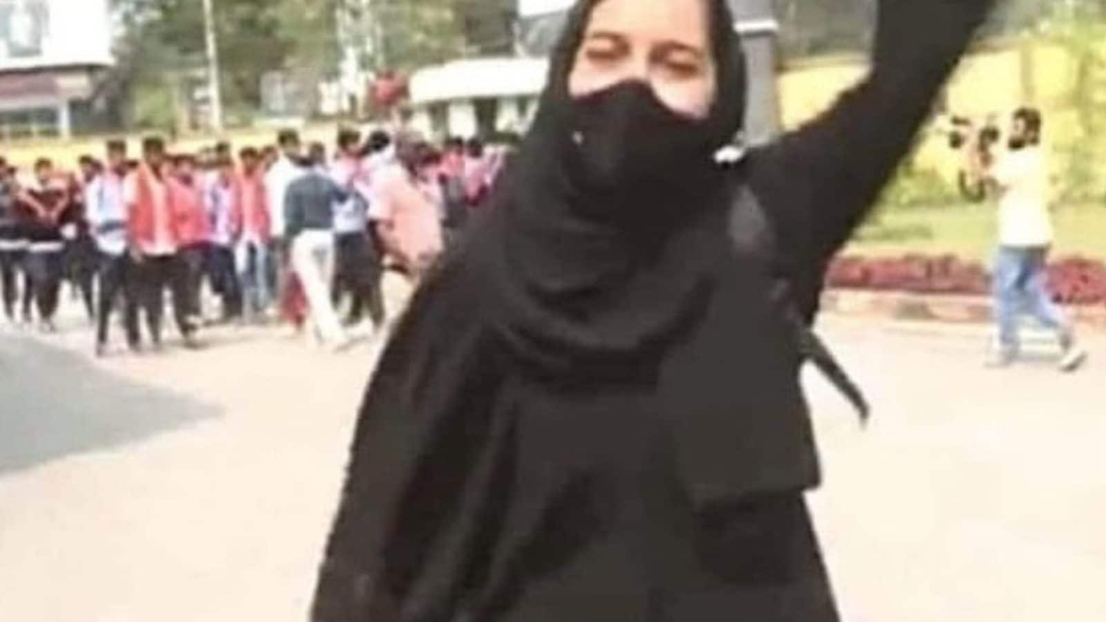 அல்கொய்தா எங்களை பற்றி பேச தேவையில்லை... மாணவி முஸ்கானின் தந்தை காட்டமான பதில்