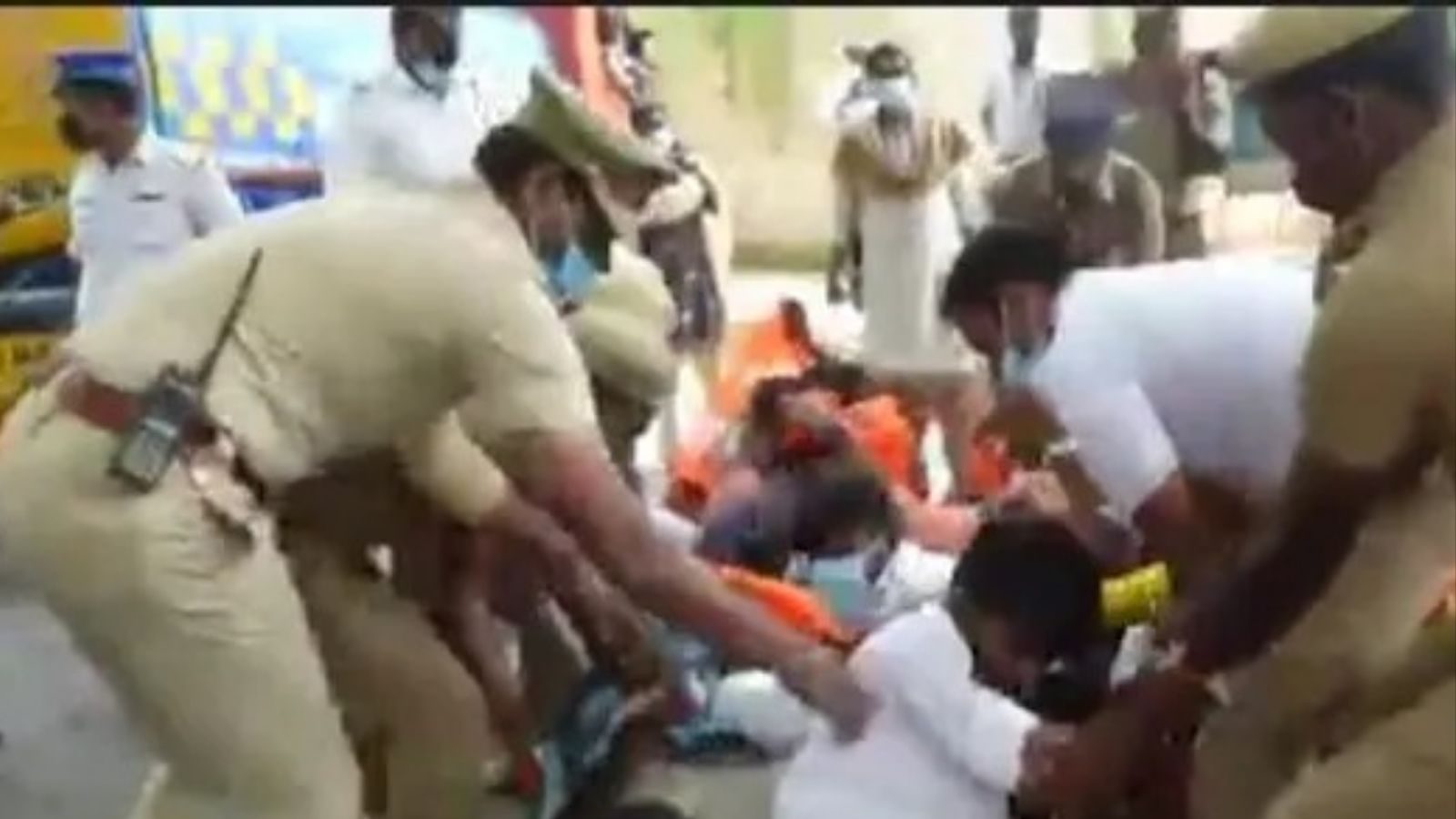 போலி முகவரி, போலி கையெழுத்து - ABVP அமைப்பினர் மீது மேலும் ஒரு வழக்கு