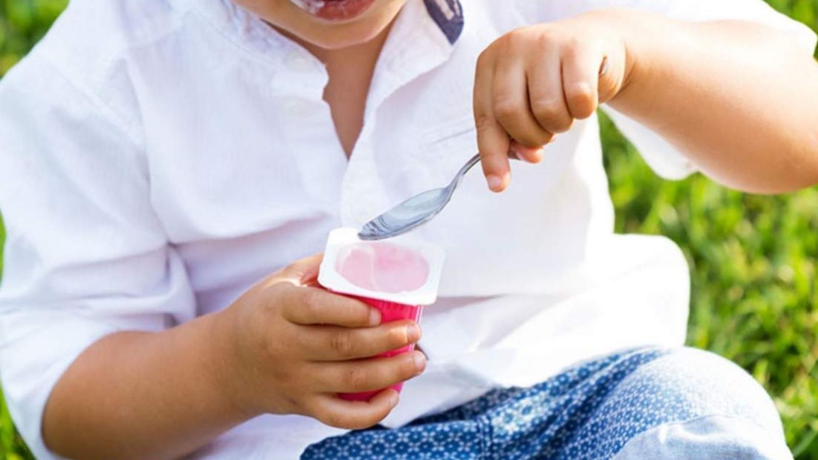 எப்போதும் பசி எடுத்துக்கொண்டே இருக்கும் அரிய வகை நோயினால் பாதிக்கப்பட்ட 10 வயது சிறுவன்! 