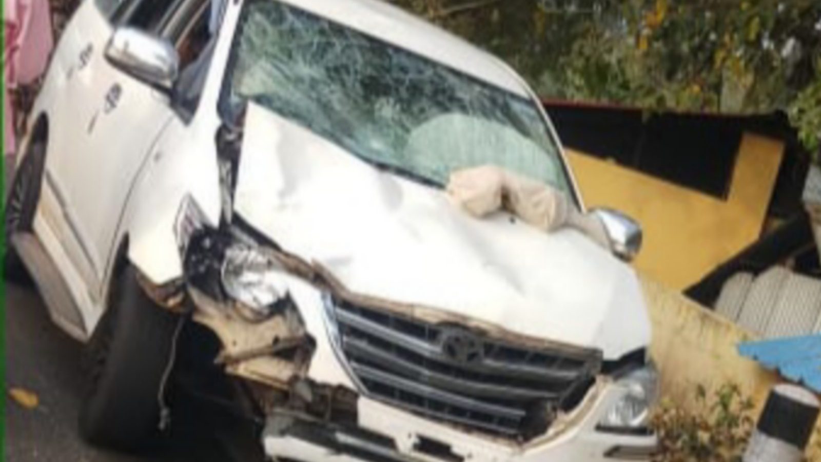 கூடலூர் அருகே சாலை விபத்தில் கணவன், மனைவி பலியான சோகம்.. பதறவைக்கும் சிசிடிவி காட்சி..