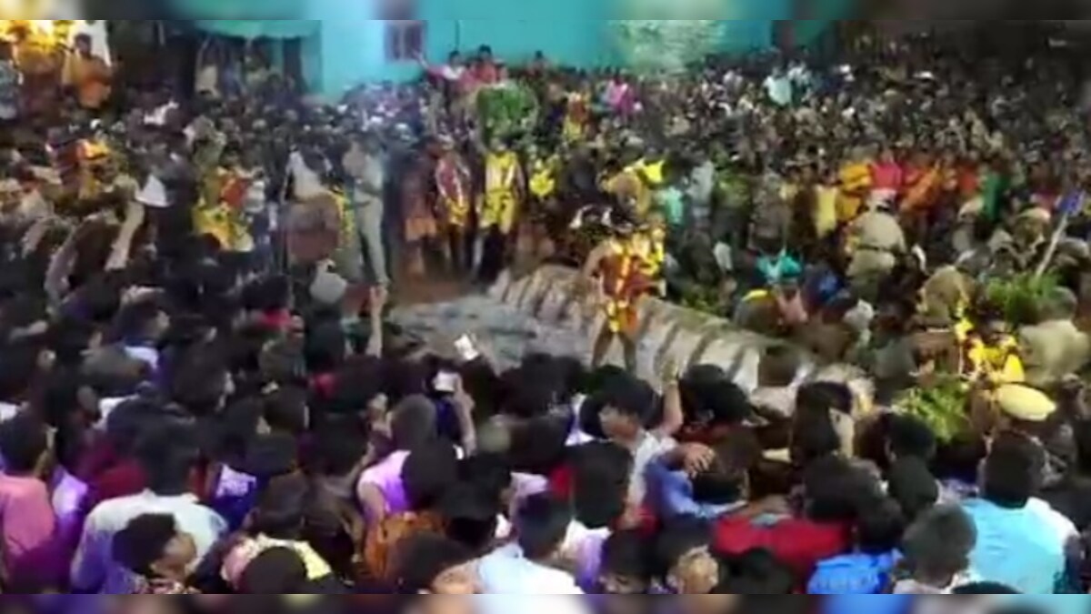 சேத்தூரில் பூக்குழி திருவிழா - 500க்கும் மேற்பட்ட பக்தர்கள் கைக்குழந்தைகளுடன் தீ மிதித்து நேர்த்திக்கடன்!