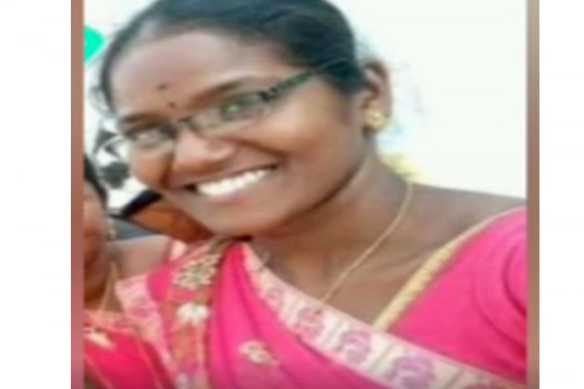 பள்ளி மாணவனுடன் ரகசிய திருமணம்.. ஆசிரியை போக்சோவில் கைது