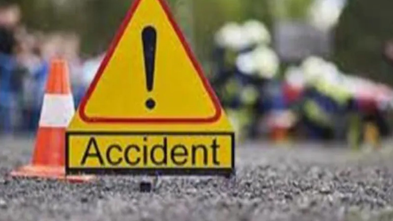 ஓடும் பள்ளி வேனில் டிரைவர் நெஞ்சுவலியால் உயிரிழப்பு.. அதிர்ஷடவசமாக தப்பிய மாணவர்கள்...