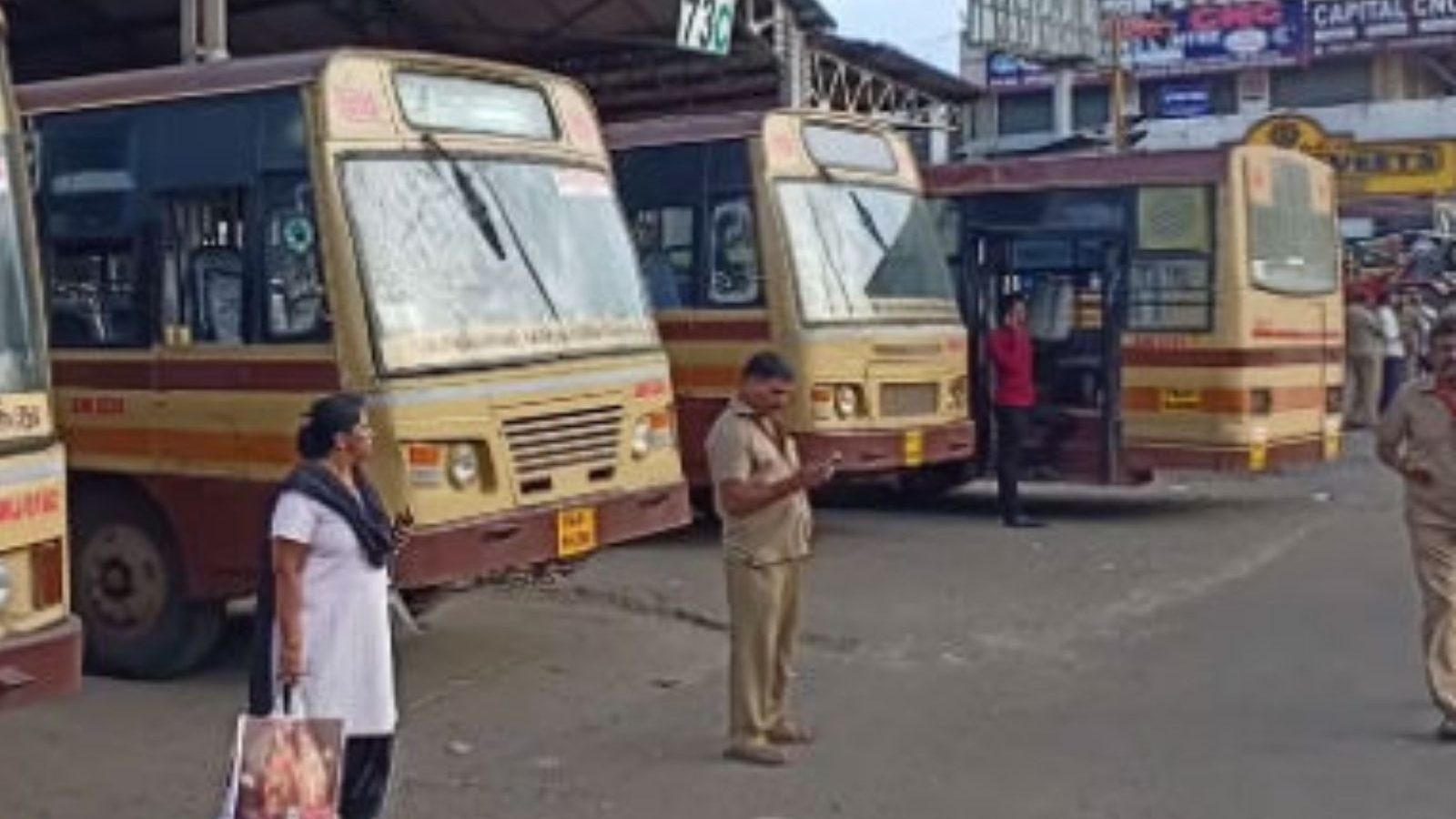 Bharat Bandh Strike continues for second day How many buses are