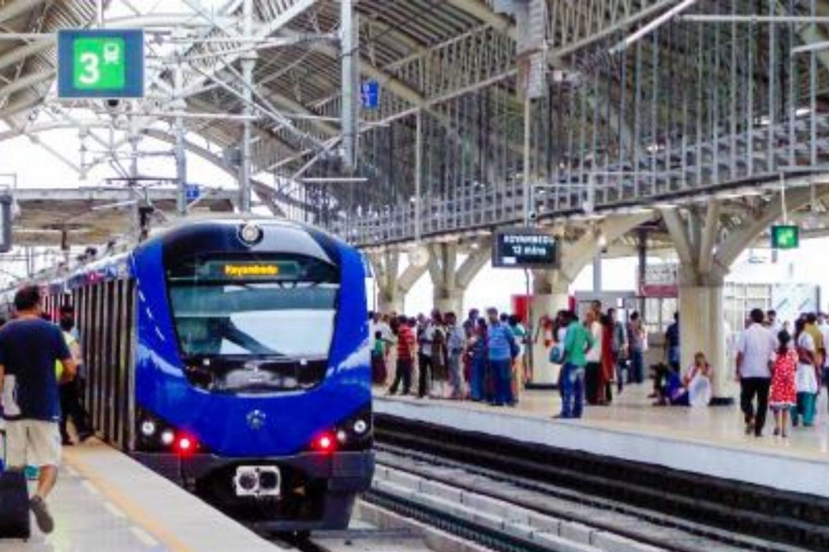 தீபாவளி நெரிசலை தவிர்க்க 5 நிமிடங்களுக்கு ஒரு மெட்ரோ ரயில்...