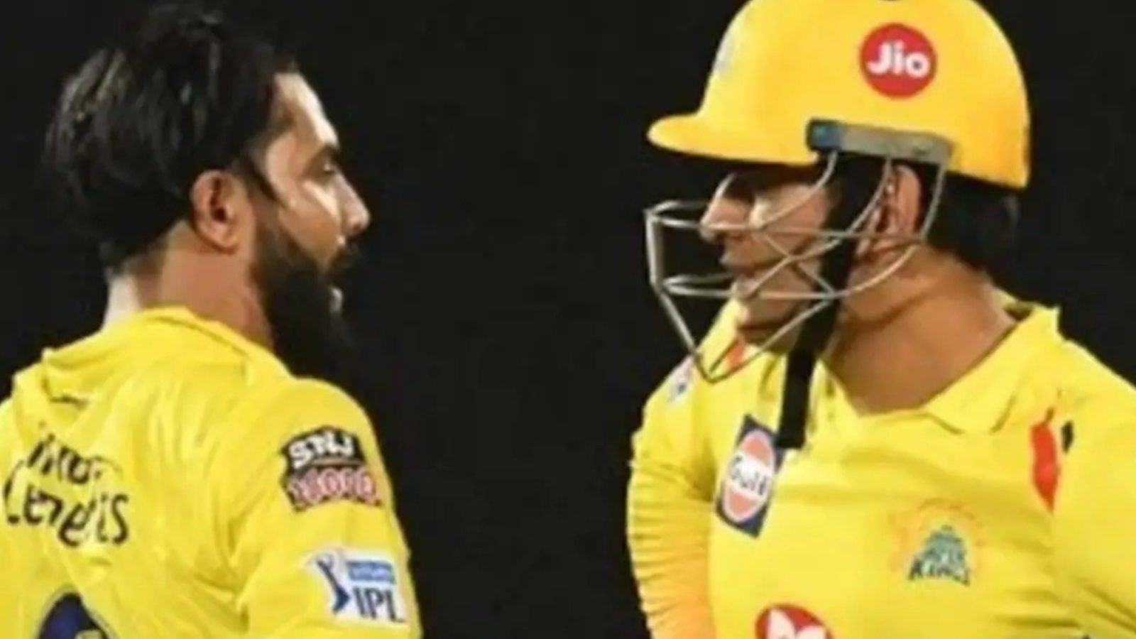 IPL 2022 CSK- ஜடேஜா விலகல்- சிஎஸ்கே இன்ஸ்டாகிராம் ஜடேஜாவை அன் ஃபாலோ செய்தது ஏன்? பெருகும் வதந்திகள்