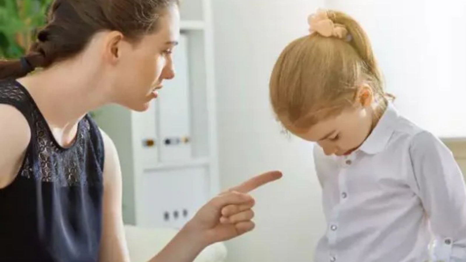 உங்களையே பிரதிபலிக்கும் குழந்தைகள்… வார்த்தைகளில் கவனம் தேவை… பெற்றோருக்கான கைட்லைன்ஸ்!