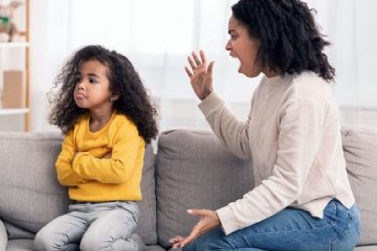 Children Care | பெற்றோருக்கும் குழந்தைகளுக்கும் இடையில் ஏற்படும் வாதங்கள் மிகவும் இயல்பானவை. ஆனால் இது உங்கள் வீட்டில் தினமும் நடக்கிறது என்றால், உங்கள் குழந்தை வளர்ப்பில் ஏதோ பிரச்சனை உள்ளது என்று அர்த்தம்.