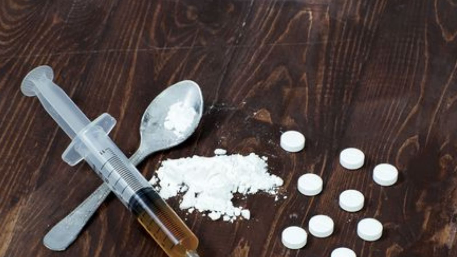 விவசாயத்துக்கு பயன்படுத்தும் யூரியாவை வைத்து போலி ஹெராயின் தயாரிப்பு: கடத்தல் கும்பல் கைது