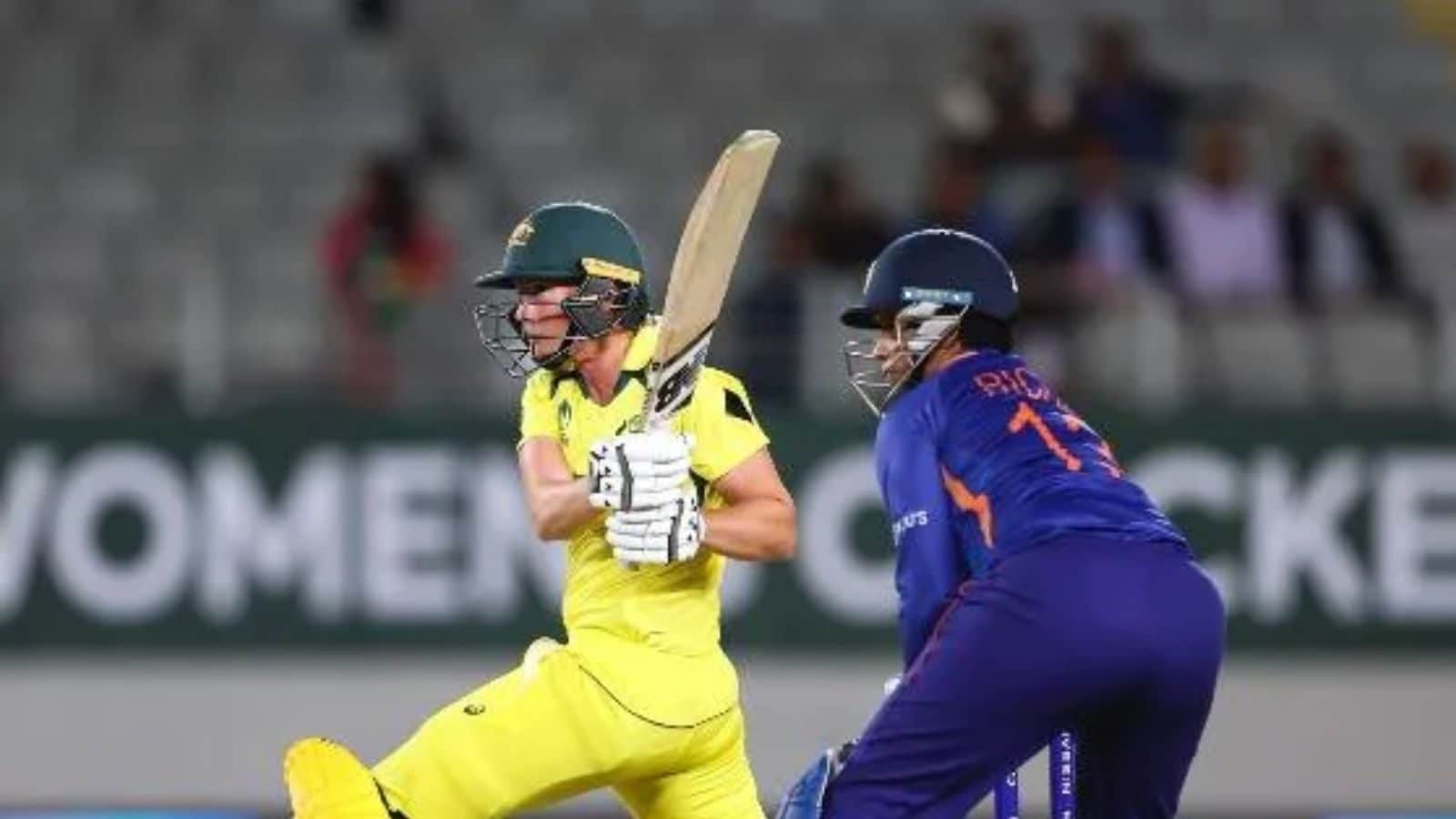 உலகக் கோப்பை லீக் போட்டி: ஆஸ்திரேலியாவிடம் போராடி வீழ்ந்தது இந்திய மகளிர் அணி