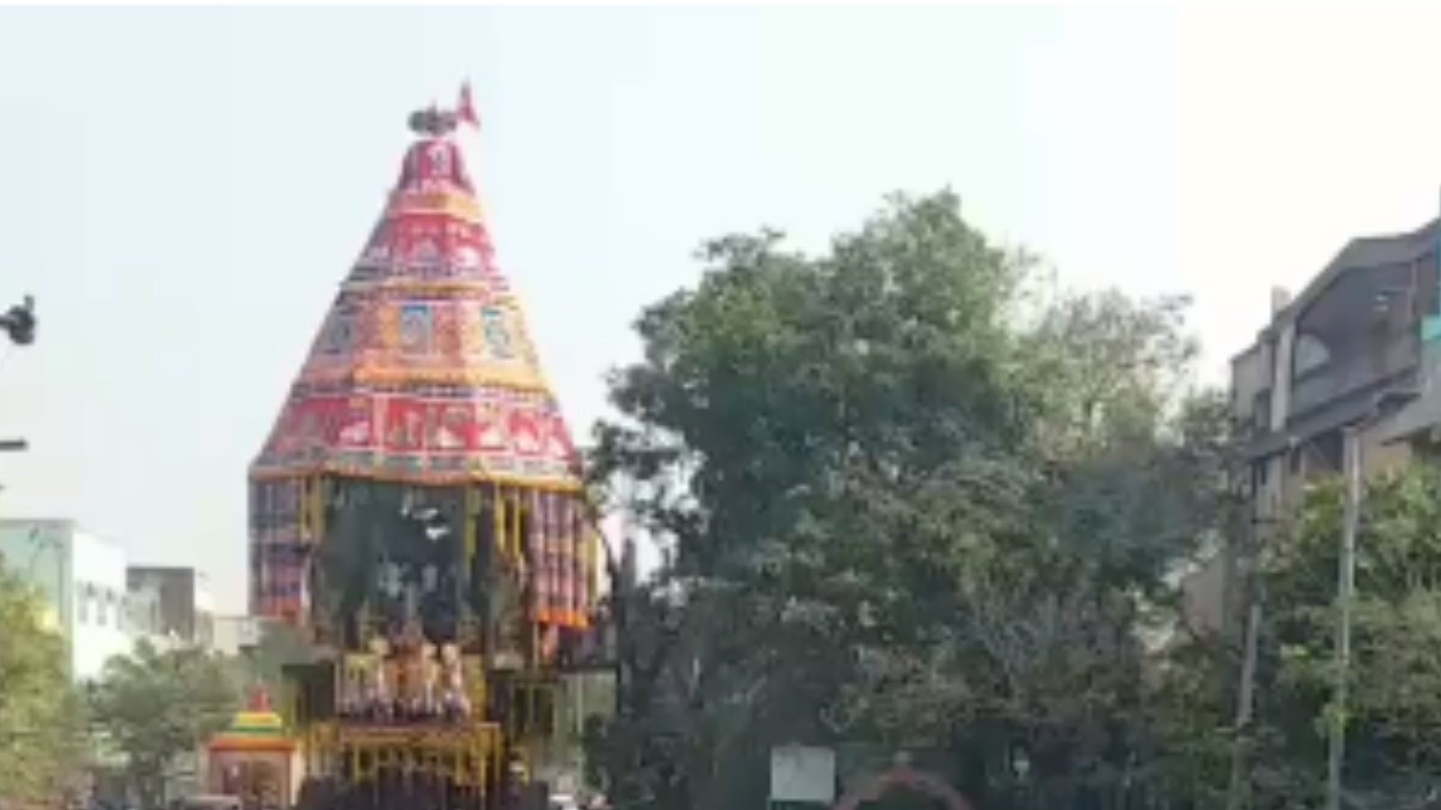 காஞ்சிபுரம் ஏகாம்பரநாதர் திருக்கோவில் பங்குனி உத்திரப் பெருவிழா உற்சவத்தின் 7-ம் நாள் தேரோட்டம்...