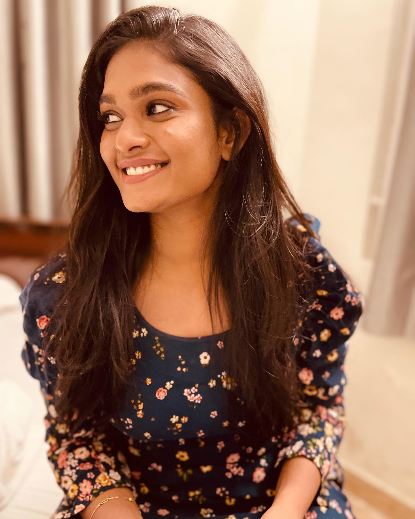 யார் இந்த 'வள்ளி திருமணம்' சீரியல் நடிகை நக்‌ஷத்ரா ? – News18 தமிழ்