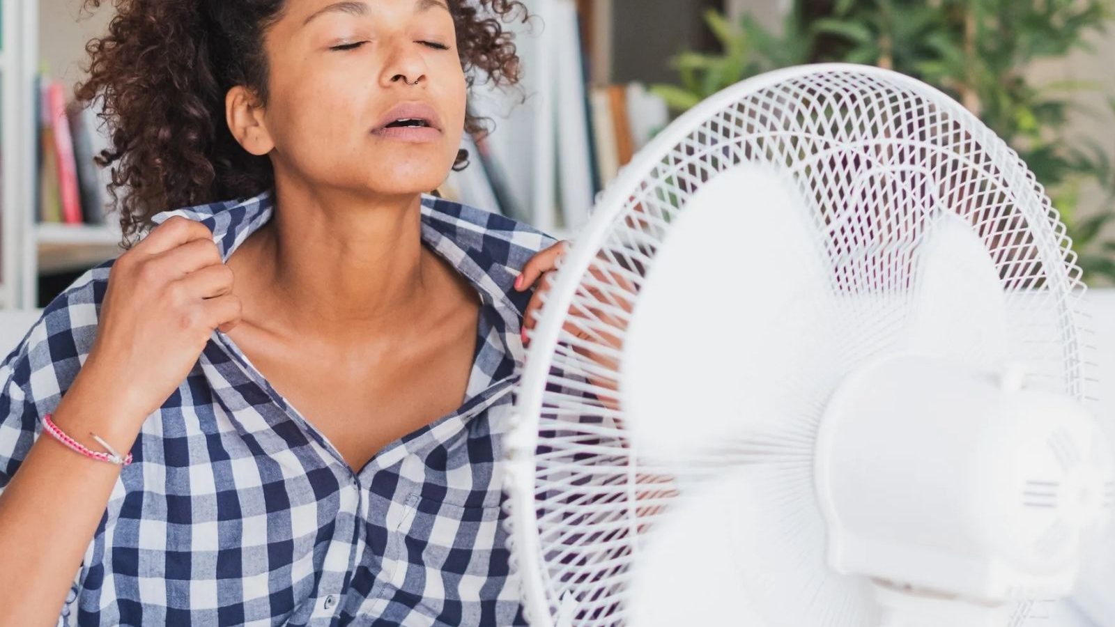 ஏர்-கூலர் மற்றும் ஃபேனில் வரும் காற்று போதவில்லையா..? அப்போ இதையெல்லாம் கவனிக்காமல் விட்டிருப்பீங்க..!