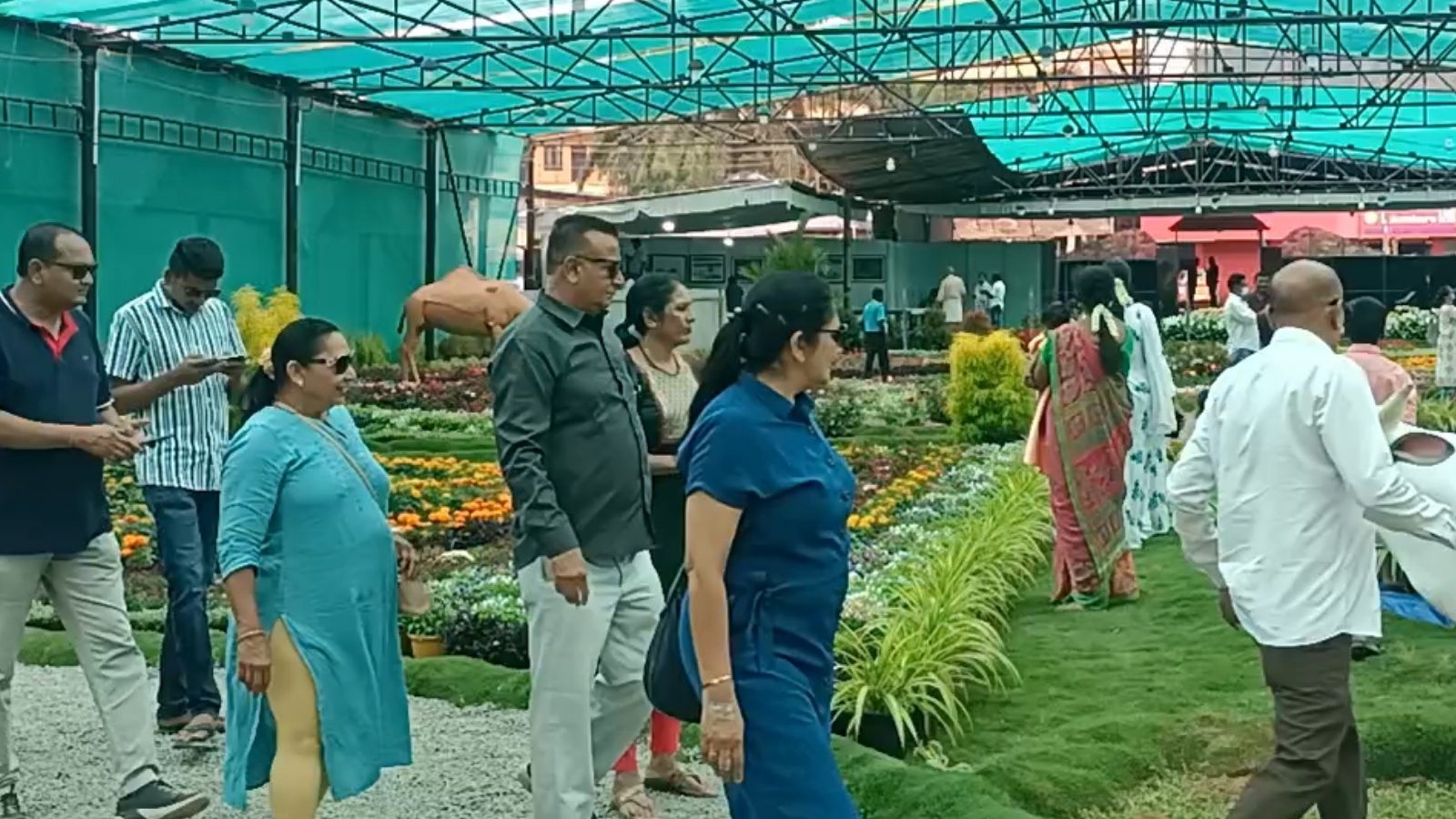 தேக்கடி : தொடங்கியது 14 வது மலர் கண்காட்சி - குழந்தைகளைக் கவரும் பல்வேறு விஷயங்கள் உள்ளடக்கம் முழு விவரம் இதோ!