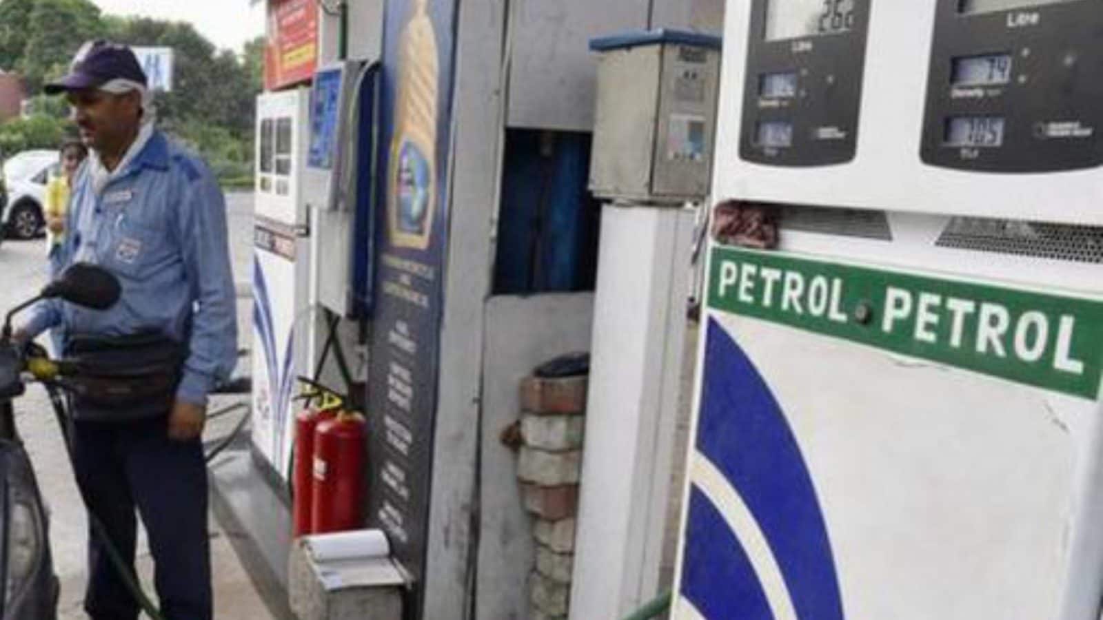 ராமநாதபுரம் மாவட்டத்தில் பெட்ரோல், டீசல் இன்றைய (9/4/22) விலை நிலவரம்