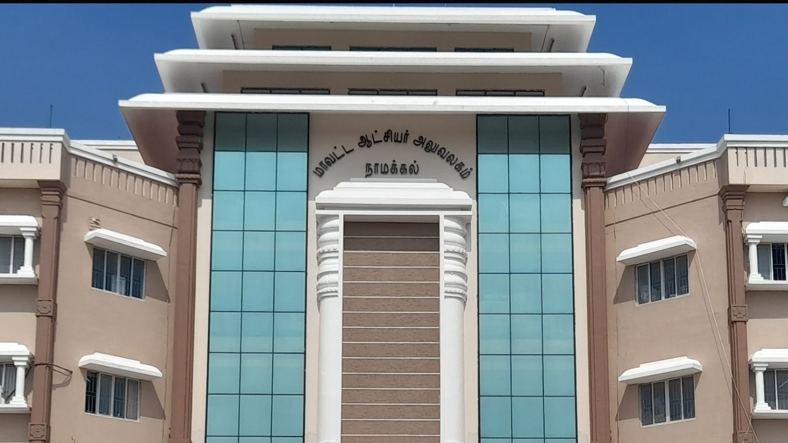 பள்ளத்தில் இறங்கிய அரசுப் பேருந்து.. அம்மா உணவகத்தில் திடீர் ஆய்வு - இன்றைய நாமக்கல் செய்திகள்..