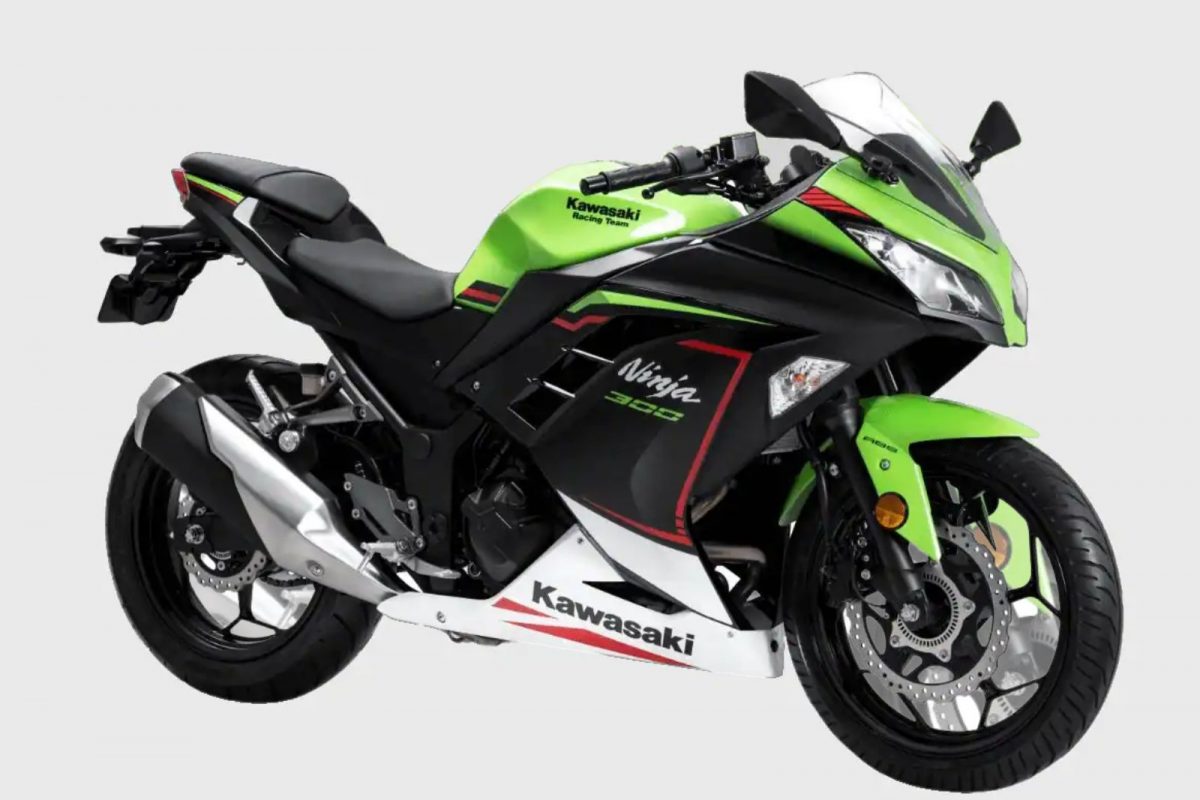 2022 Kawasaki Ninja 300 bike
